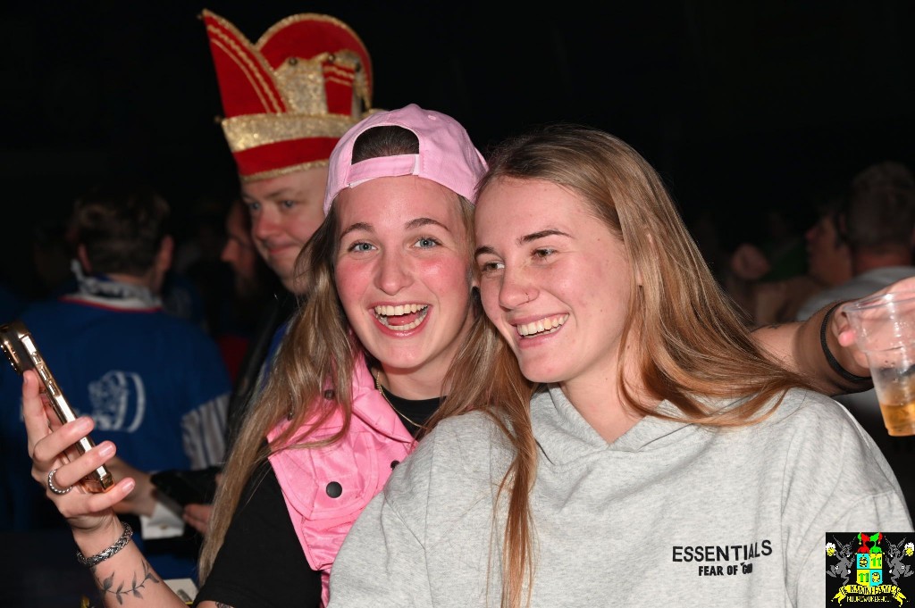 ../Images/Opwarmbal 2026 309.jpg